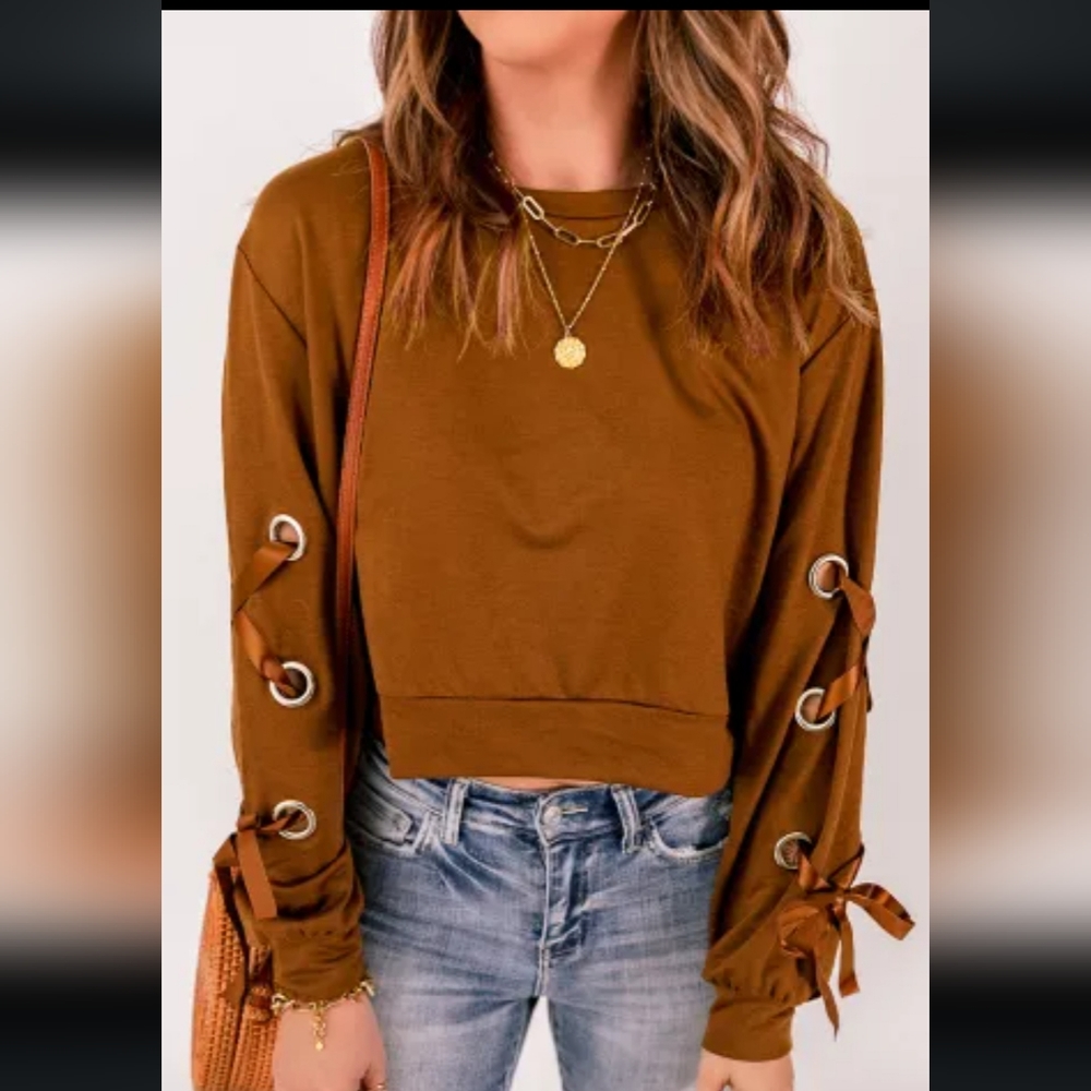 ❤️New Trendy grommet ribbon sleeve crop top - Picture 12 of 16